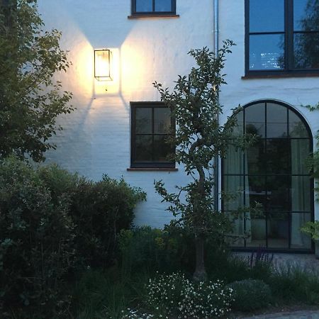 The Herring'S Residence - Stylish Private Cottage With Breakfast In Historic Center - Adults-Only Brujas Exterior foto