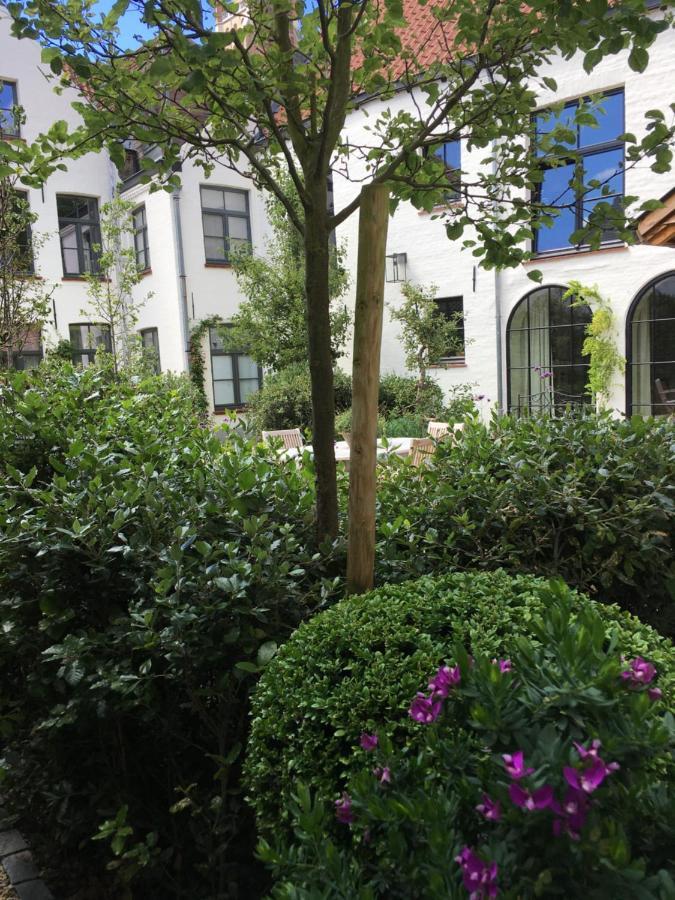The Herring'S Residence - Stylish Private Cottage With Breakfast In Historic Center - Adults-Only Brujas Exterior foto