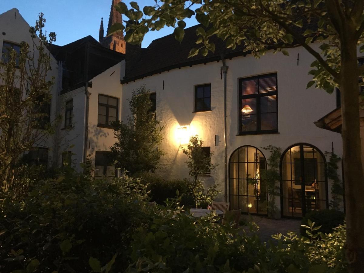 The Herring'S Residence - Stylish Private Cottage With Breakfast In Historic Center - Adults-Only Brujas Exterior foto