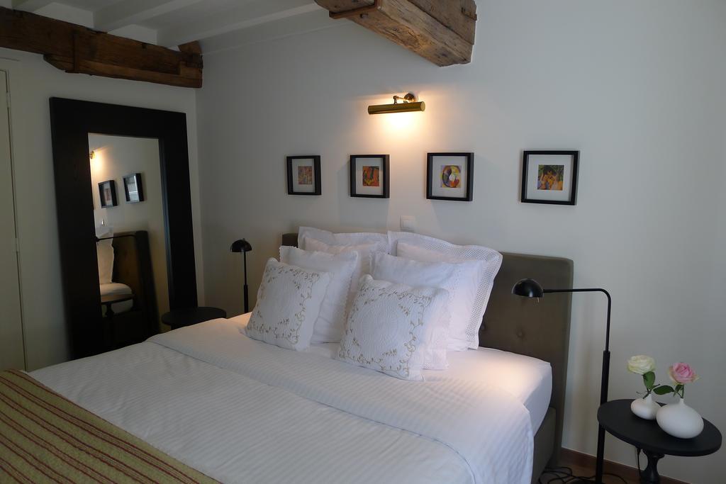 The Herring'S Residence - Stylish Private Cottage With Breakfast In Historic Center - Adults-Only Brujas Habitación foto